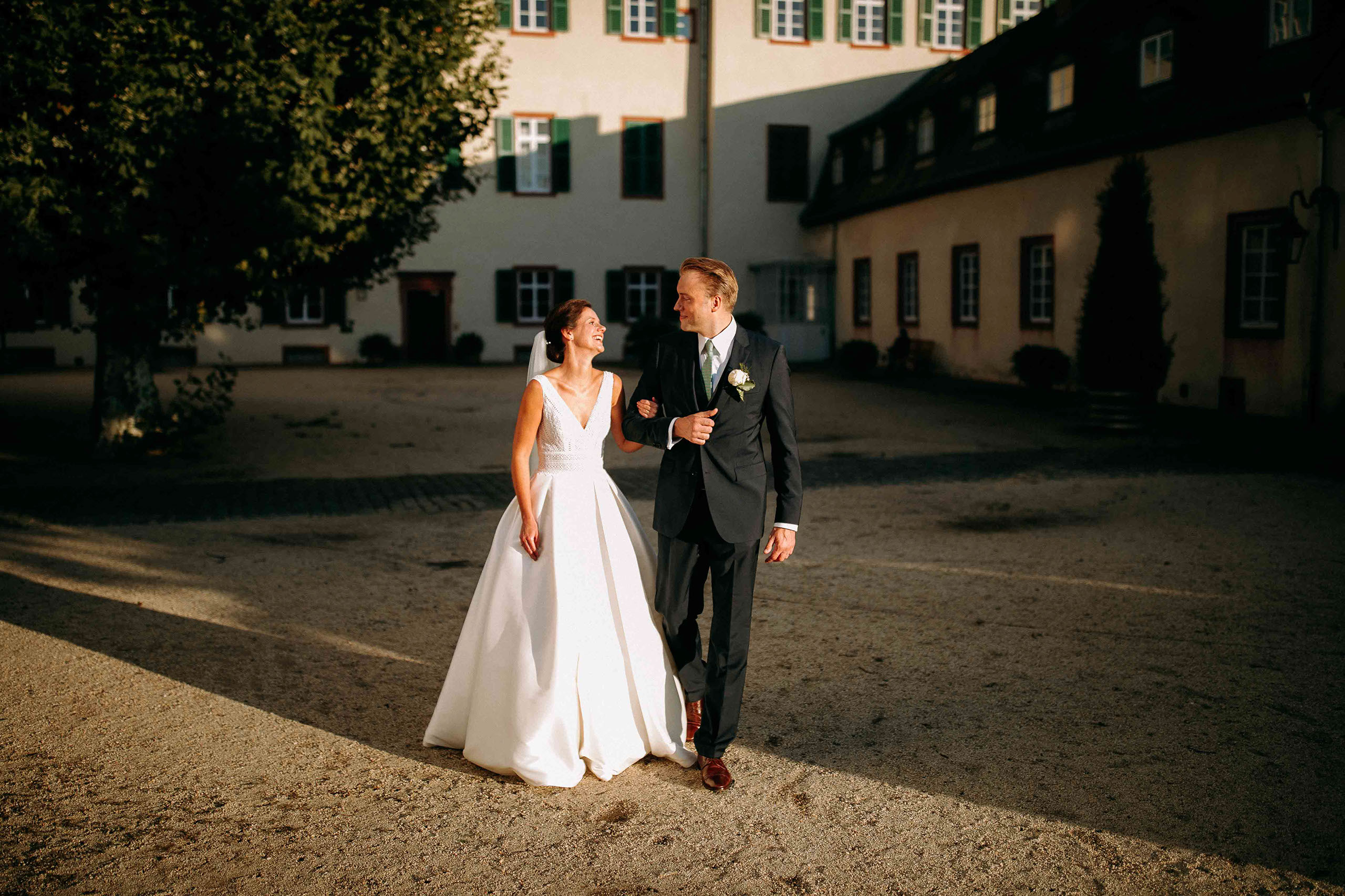 Standesamtliche Trauung im Louissaal Bad Homburg. Hochzeitsfotos in Bad Homburg.