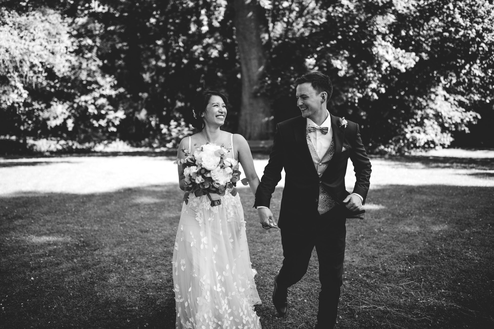 Das Brunnenwärterhaus in Bad Nauheim ist eine naturnahe Hochzeitslocation mit Parkgarten, freier Trauung unter Linden und Zeltfeiern