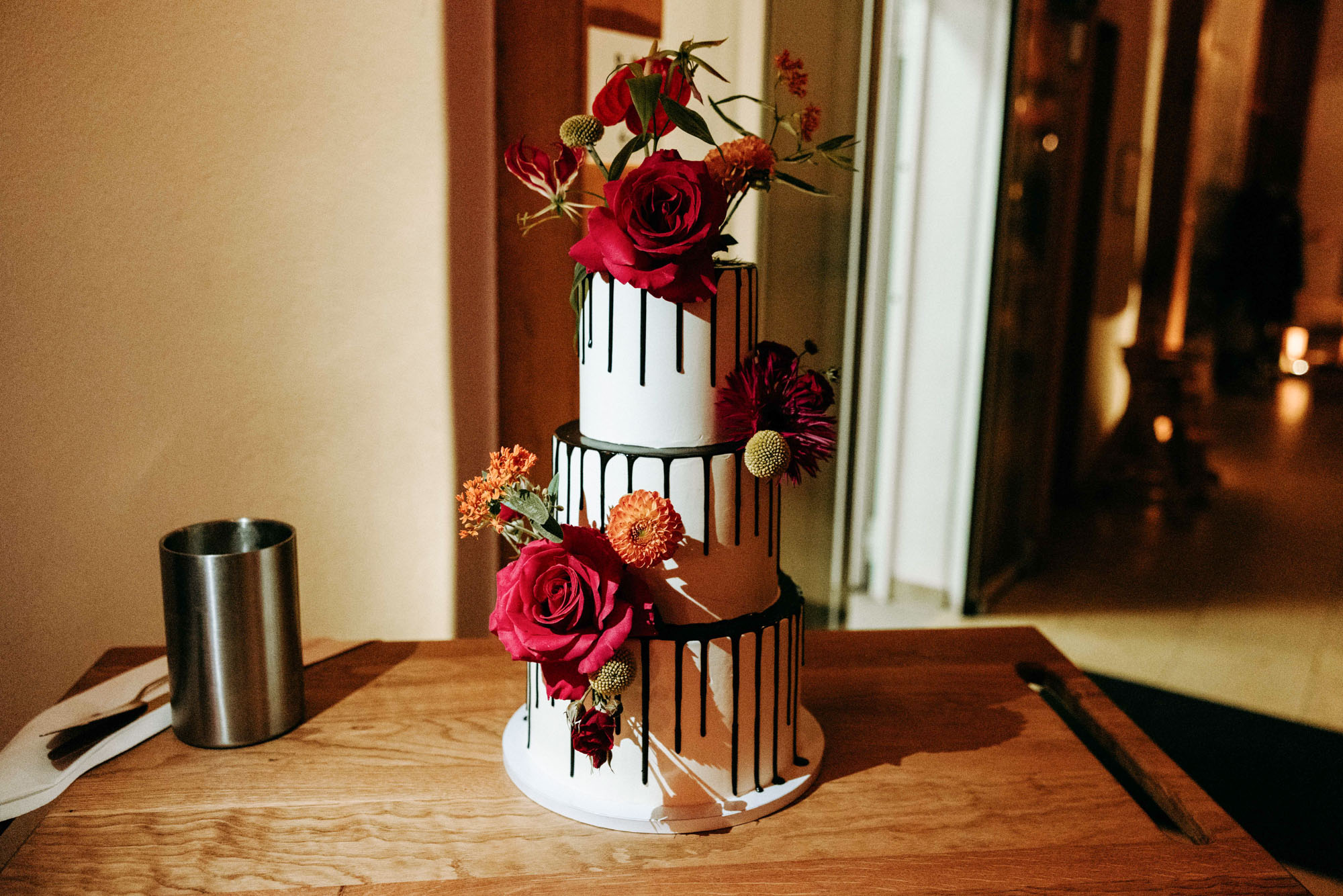 Das Heckers Restaurant in Gründau ist Hochzeitslocation und offizieller Trauort – mit Dachterrasse, Kiesterrasse, Trauzimmer & Full-Service.