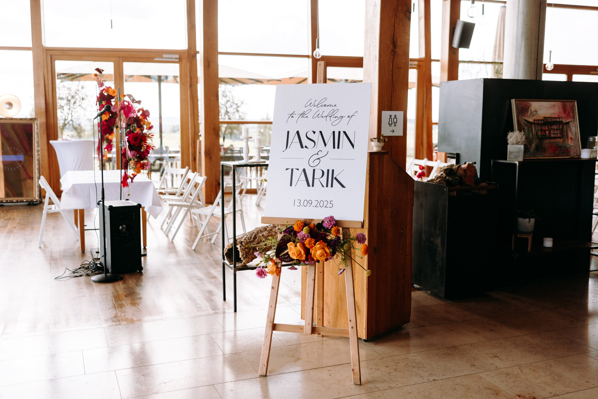 Das Heckers Restaurant in Gründau ist Hochzeitslocation und offizieller Trauort – mit Dachterrasse, Kiesterrasse, Trauzimmer & Full-Service.