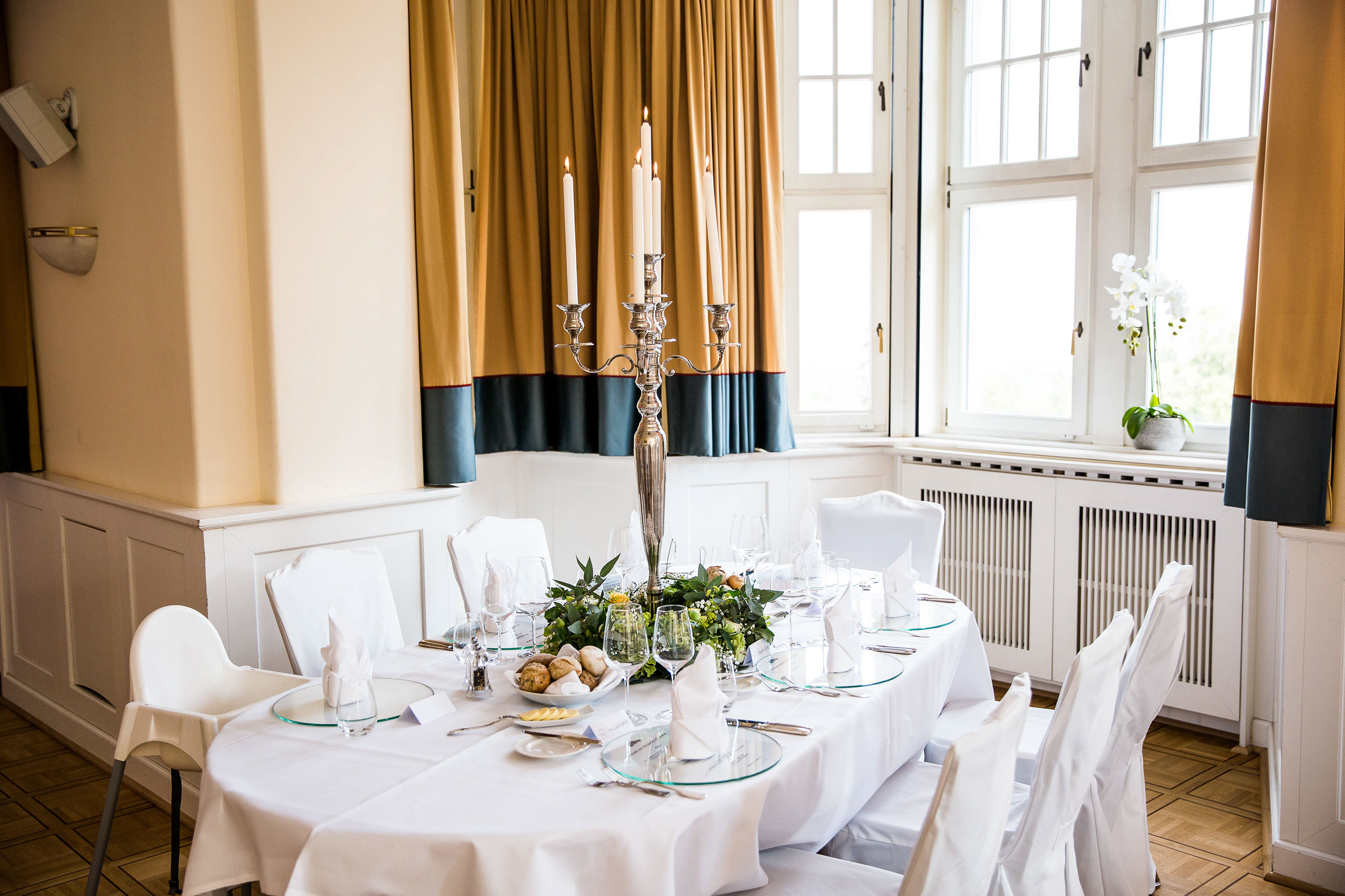 Tischdekoration im Falkenstein Grand Kempinski.