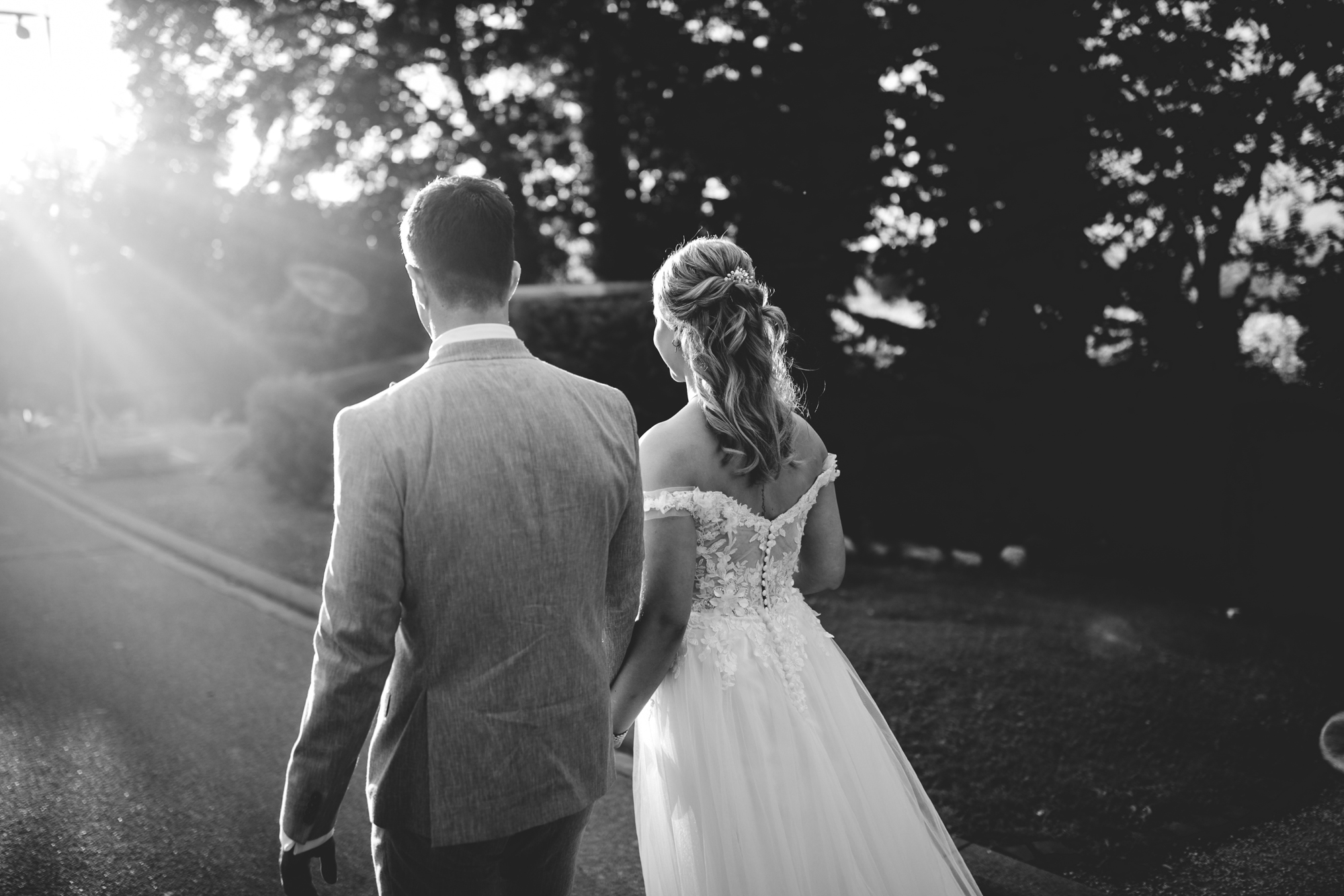 Hofgut Laubenheimer Höhe: Hochzeitslocation in Mainz mit Rheinblick, Sonnenterrasse & Fullservice. Perfekt für freie Trauungen & stilvolle Feier