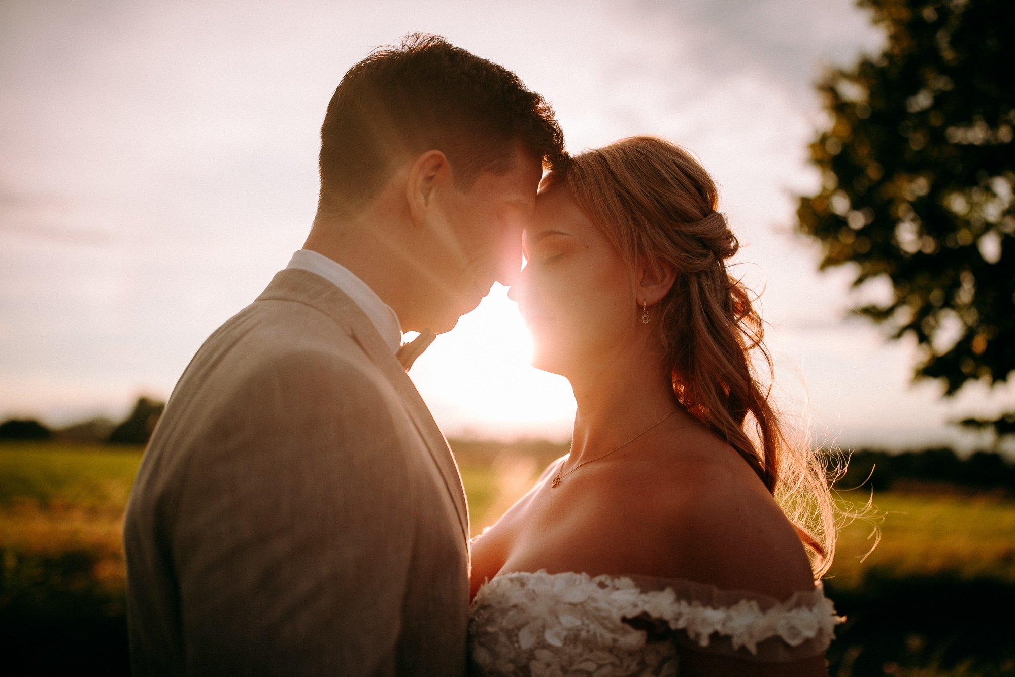 Hofgut Laubenheimer Höhe: Hochzeitslocation in Mainz mit Rheinblick, Sonnenterrasse & Fullservice. Perfekt für freie Trauungen & stilvolle Feier