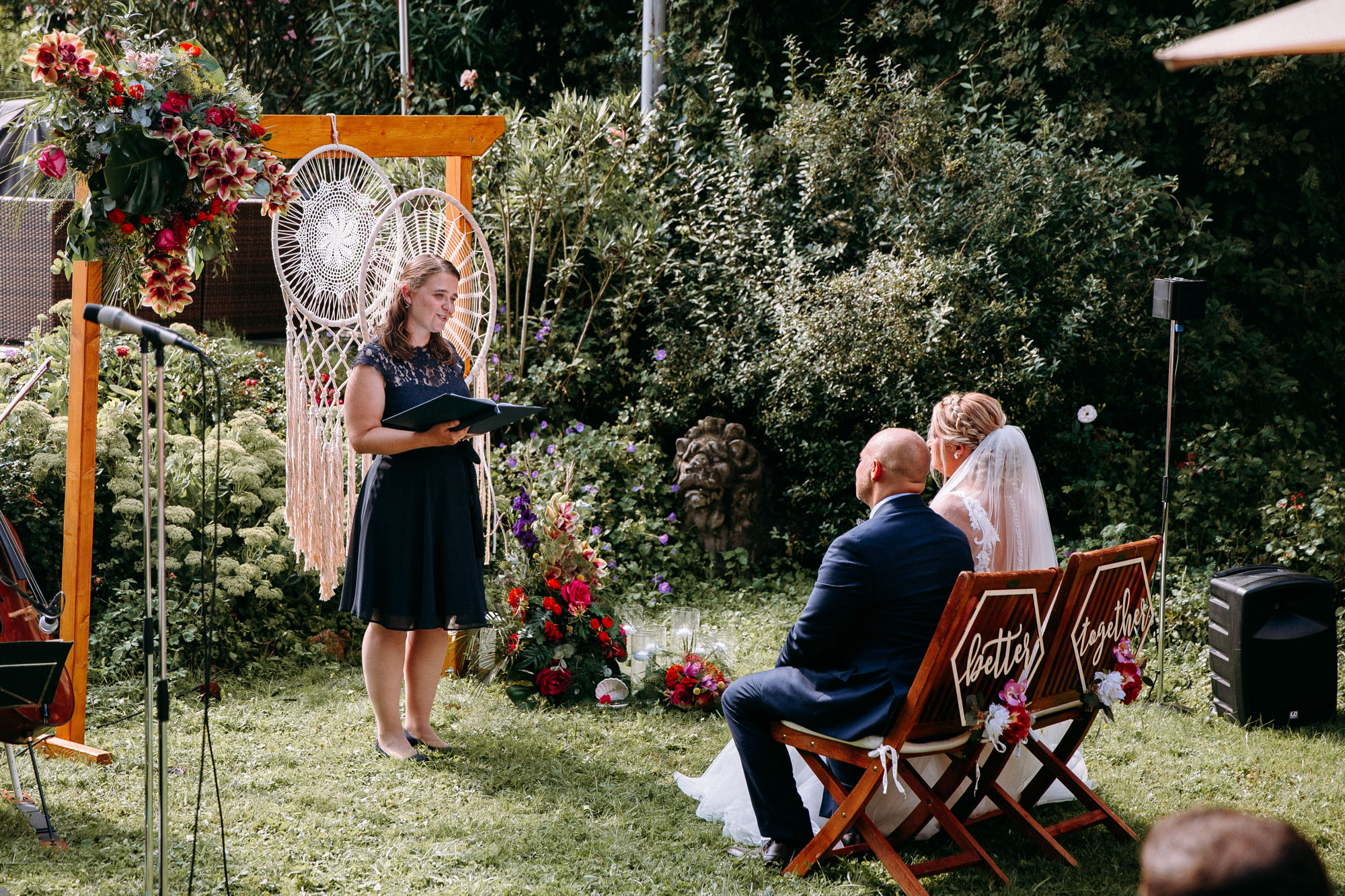 Die Insel Nonnenau ist eine exklusive Hochzeitslocation im Rhein-Main-Gebiet. Natur, Wasserblick und private Inselatmosphäre.