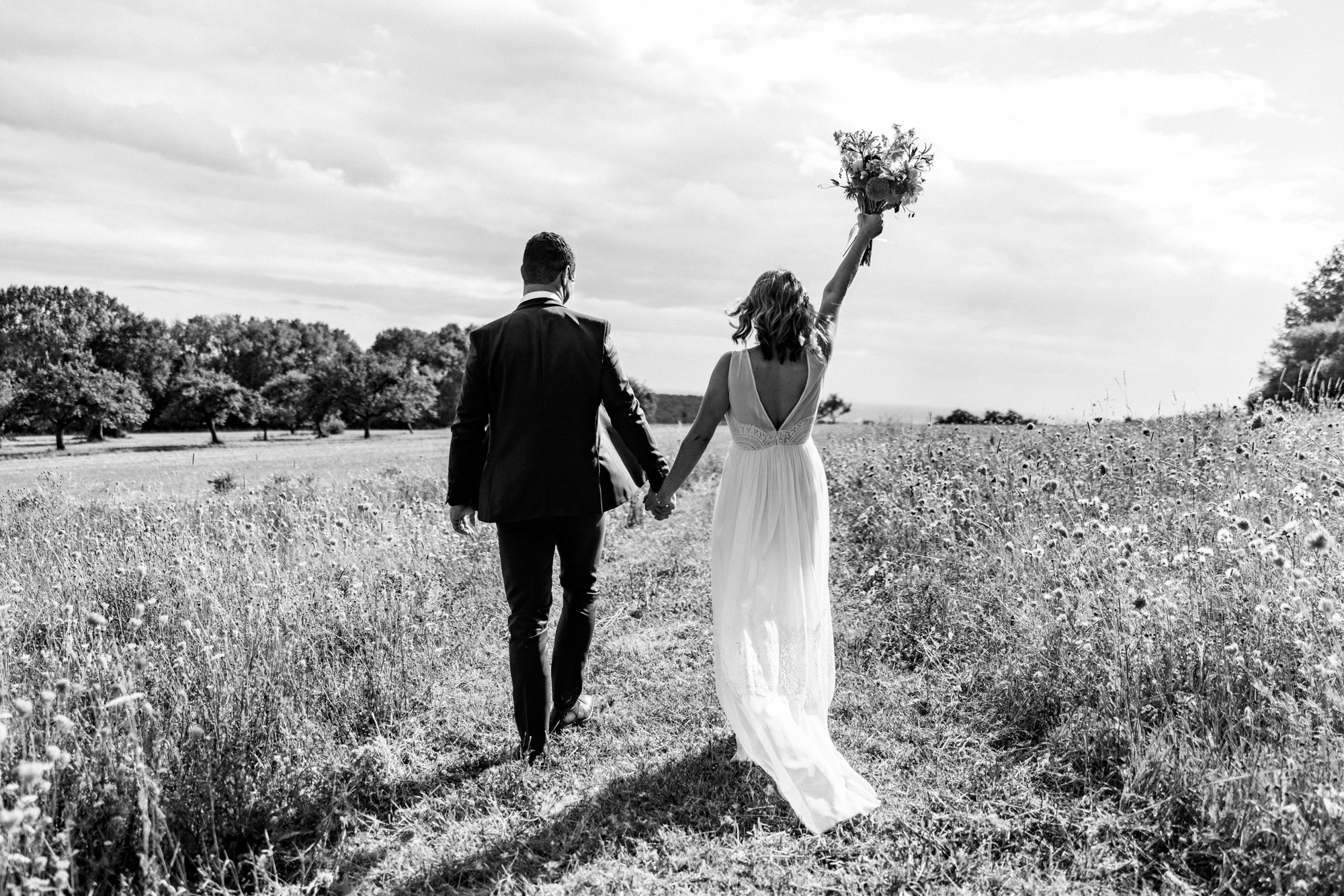 Restaurant Kellerskopf Wiesbaden: Hochzeitslocation im Wald mit Panorama, freier & standesamtlicher Trauung, Terrasse, Live-Cooking & Natur.