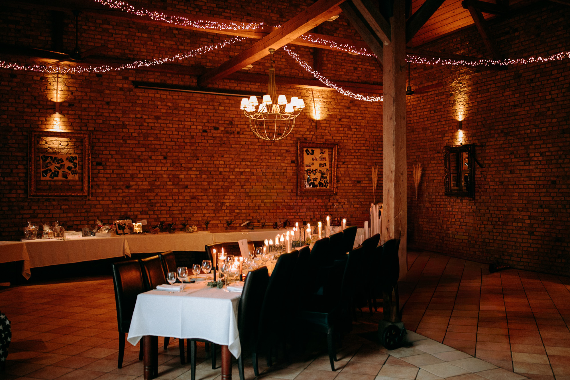 Kleine Residenz am Schloss: Hochzeitslocation zwischen Wiesbaden, Mainz & Rheingau. Boutiquehotel, Scheune, Innenhof & freie Trauungen.