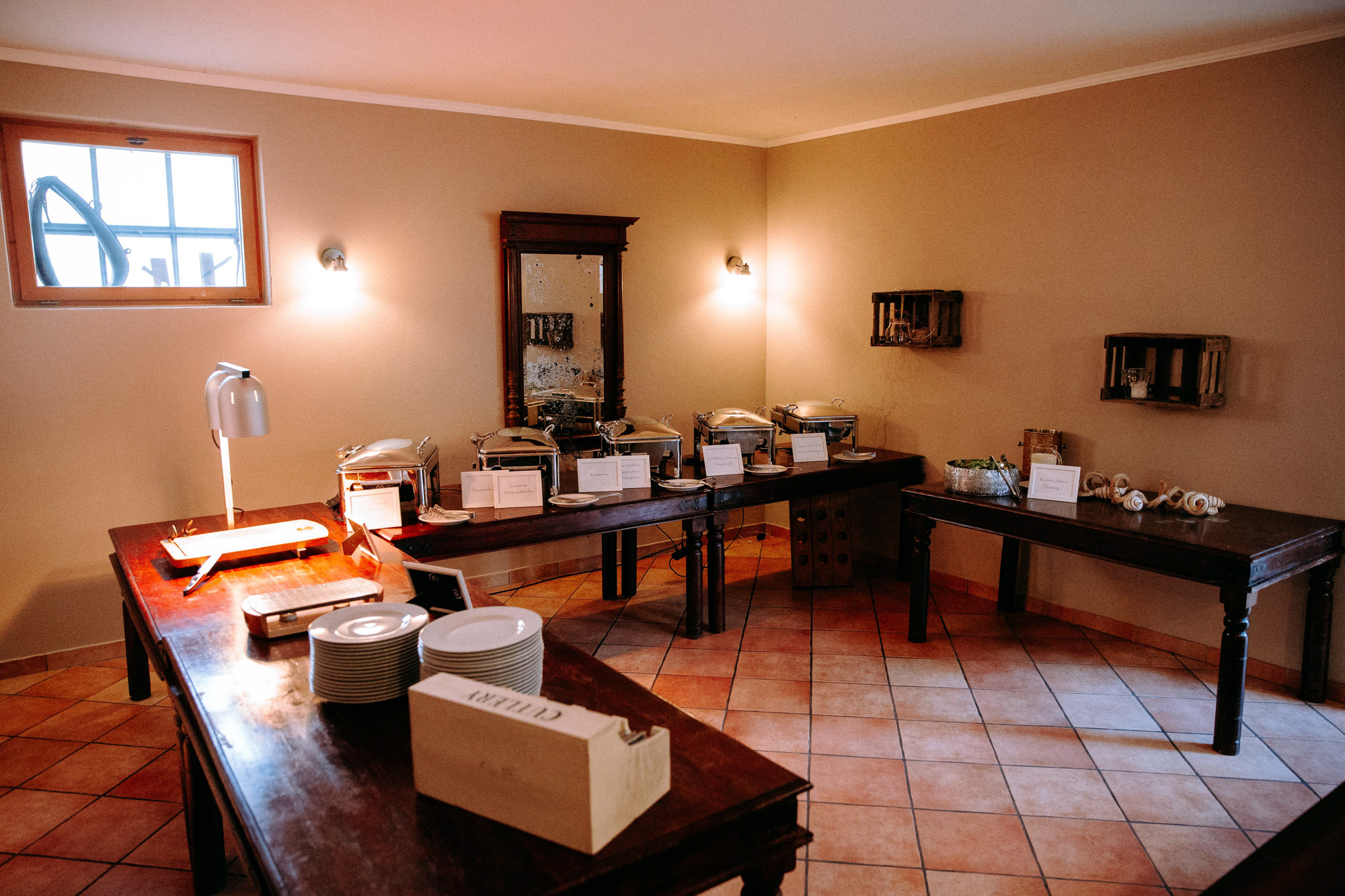 Kleine Residenz am Schloss: Hochzeitslocation zwischen Wiesbaden, Mainz & Rheingau. Boutiquehotel, Scheune, Innenhof & freie Trauungen.