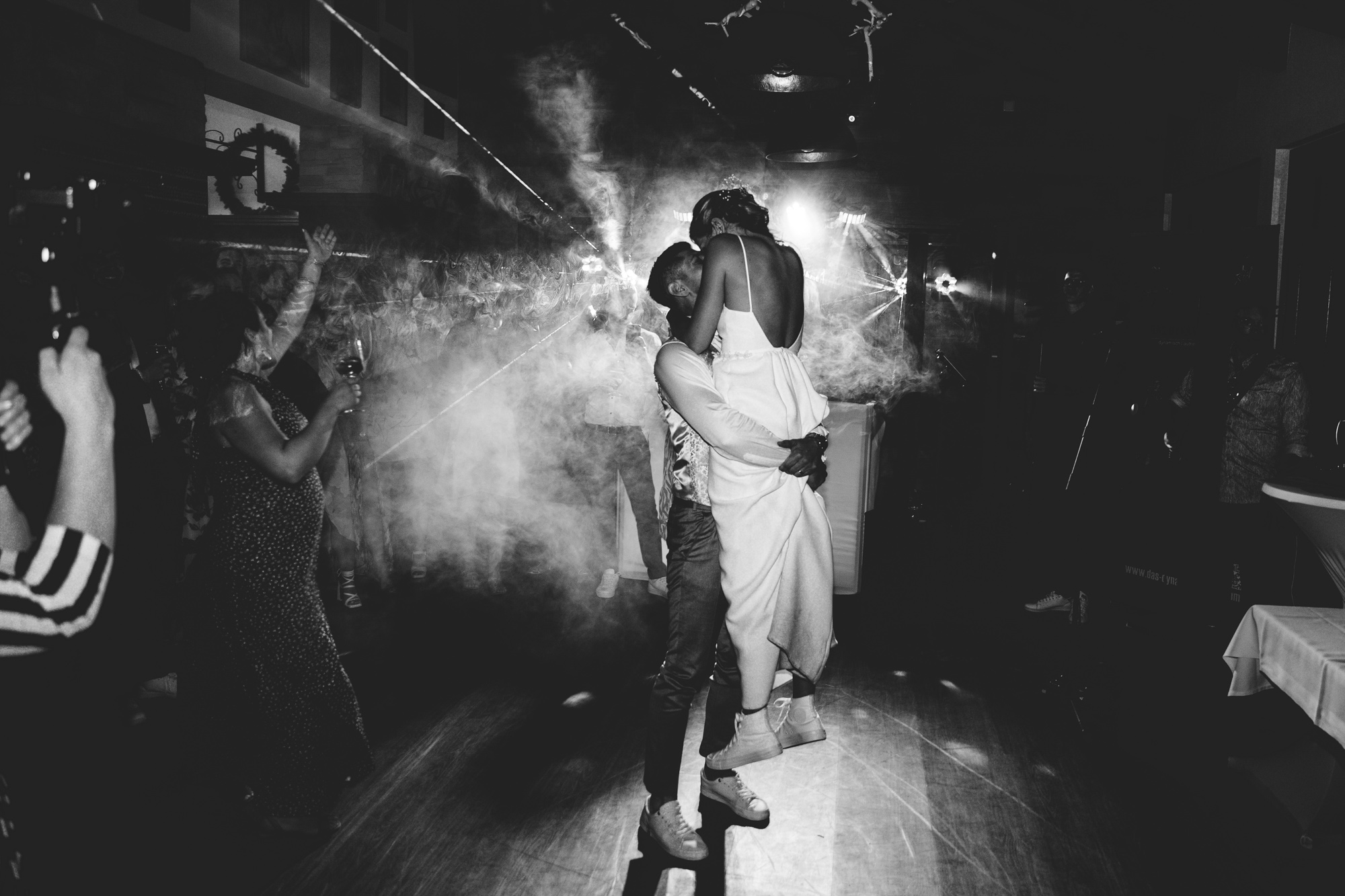 Naturnah, herzlich und voller Atmosphäre: Die Oberschweinstiege ist eine der schönsten Hochzeitslocations im Frankfurter Stadtwald.