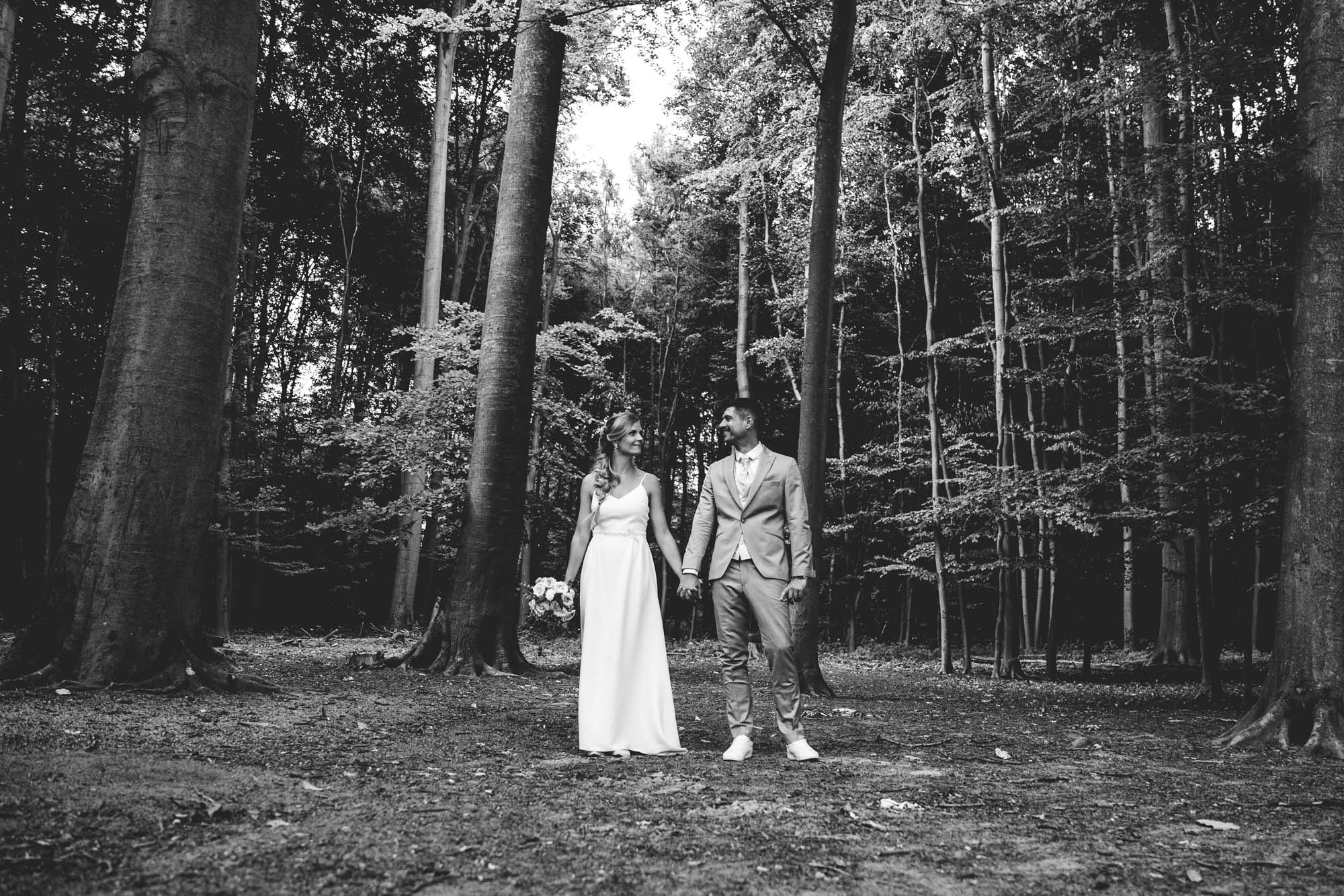 Naturnah, herzlich und voller Atmosphäre: Die Oberschweinstiege ist eine der schönsten Hochzeitslocations im Frankfurter Stadtwald.