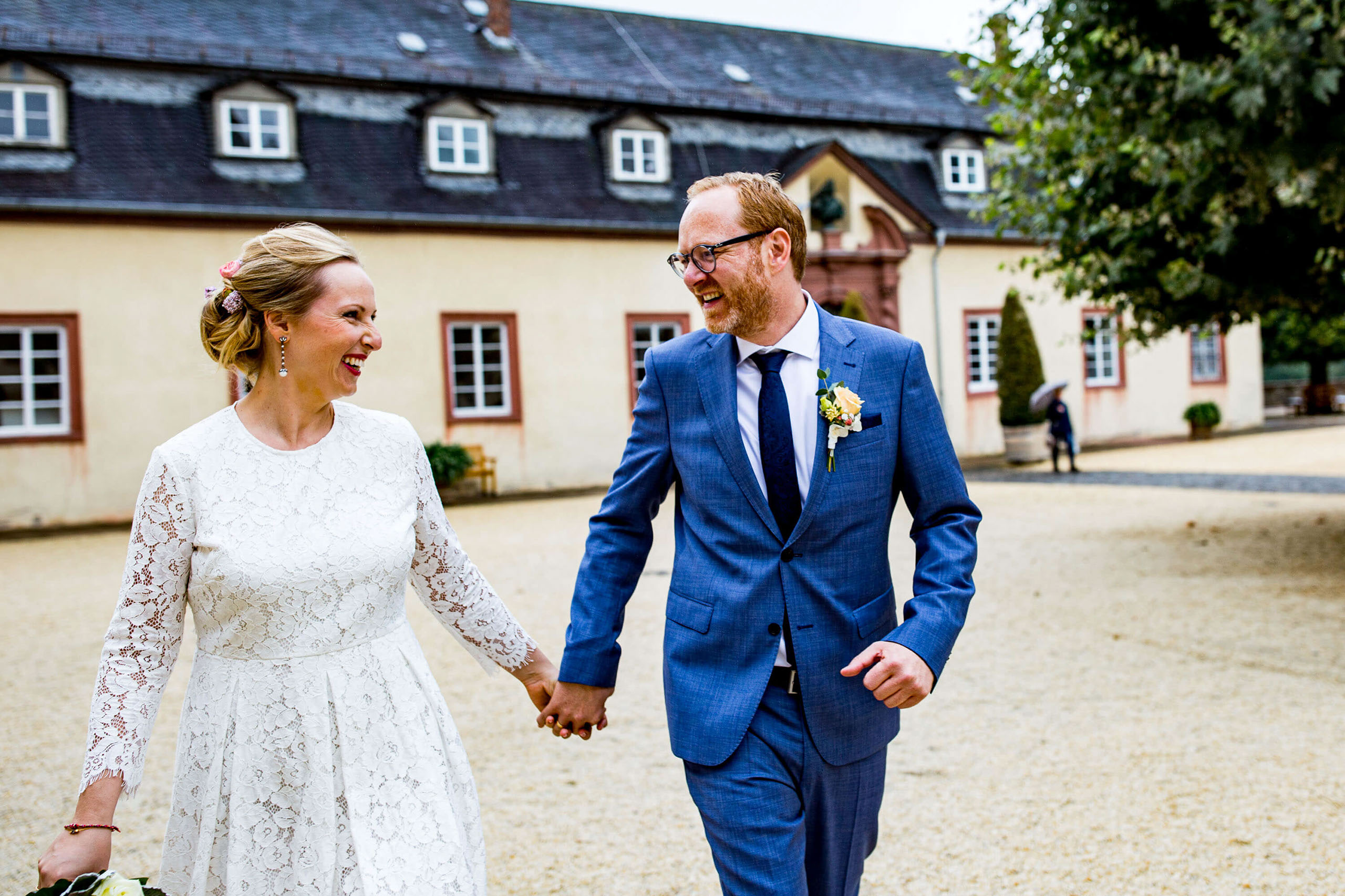Als Hochzeitsfotograf beim Standesamt Bad Homburg machen wir Hochzeitsfotos im Schloss.
