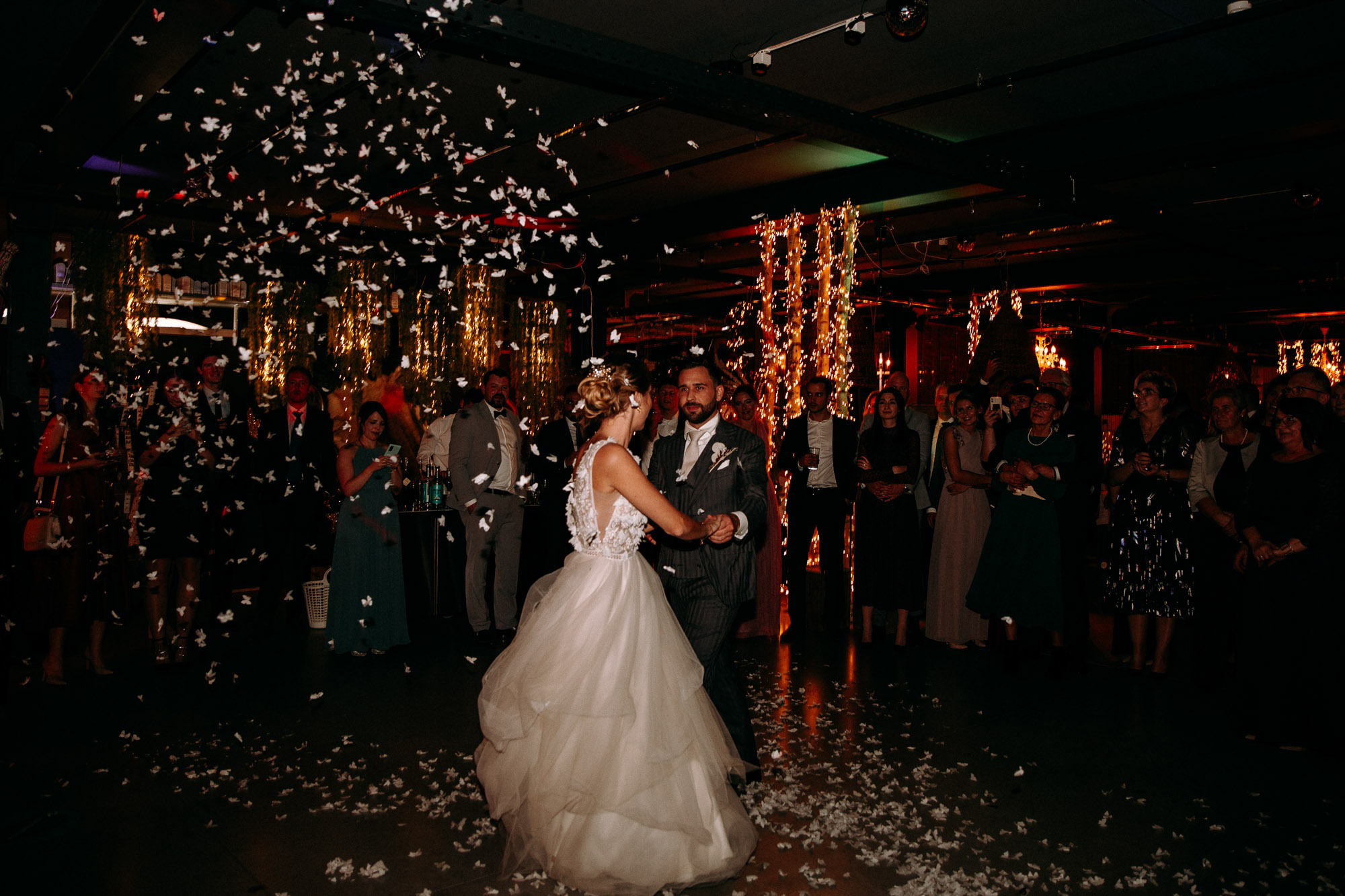 UNIQUE in Dietzenbach ist eine moderne Hochzeitslocation nahe Frankfurt – mit Garten, freier Trauung, Stretchzelt, Catering & Deko